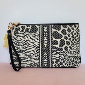 MICHAEL KORS Jet Set Charm Signature Logo Wristlet/Pouch- Black Multi